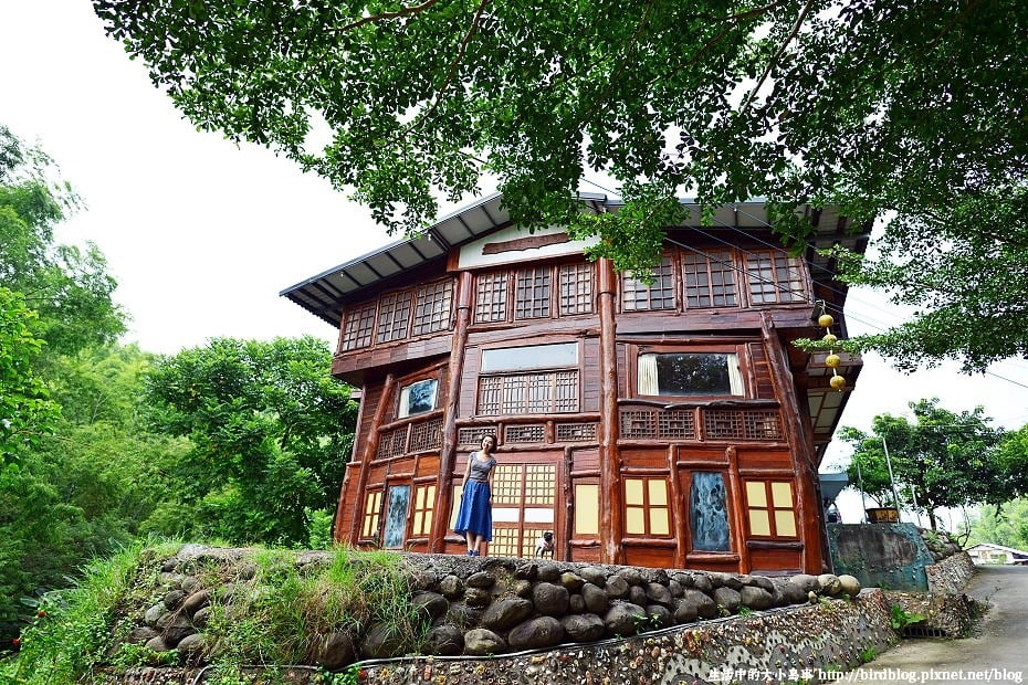 台南一日遊 神隱少女的奇妙旅程 微風山谷的湯婆婆屋子 隱田樹屋 安平龍貓車 鳥夫人 鳥先生 鳥夫人